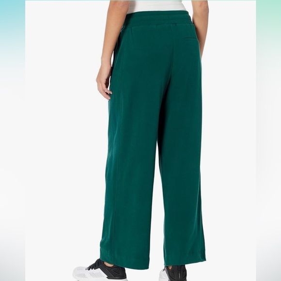 Sweaty Betty Women's Serene Luxe Casual 30 Fleece Straight Leg Sweatpant - Picture 1 of 5